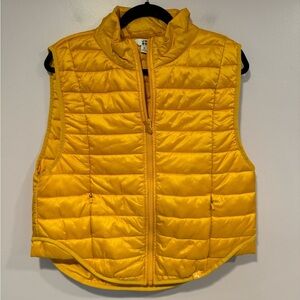 Yellow joylab puffer vest